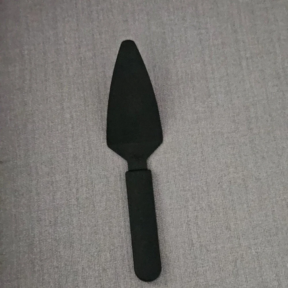 The Pampered Chef Nylon‎ Black Plastic Slice n Serve Pie Cake Cutter Server
